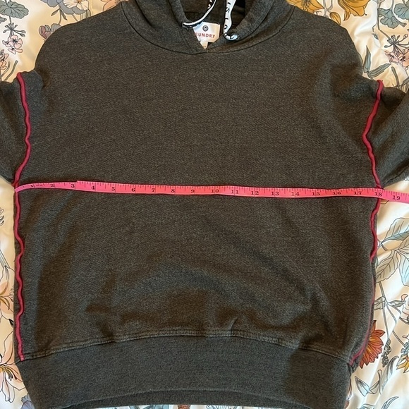 Sundry Hoodie - Picture 7 of 8